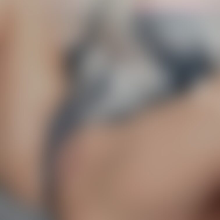 キツキツま○こで抜く？☺️