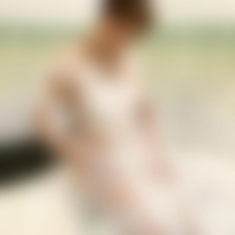 1枚目:泡♡
2枚目:オモチャでオナニー後のオフショット♡
少しお顔の雰囲気を感じてもらえるかな?完全顔出しは
