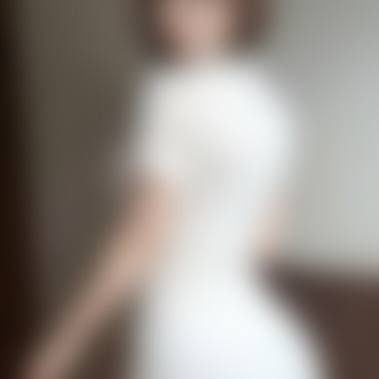 🟧キャミソール　OL　乳首🟧

ご覧いただきありがとうございます❤️
当アカウントは○○○でえっちな美女を生成し、
SE