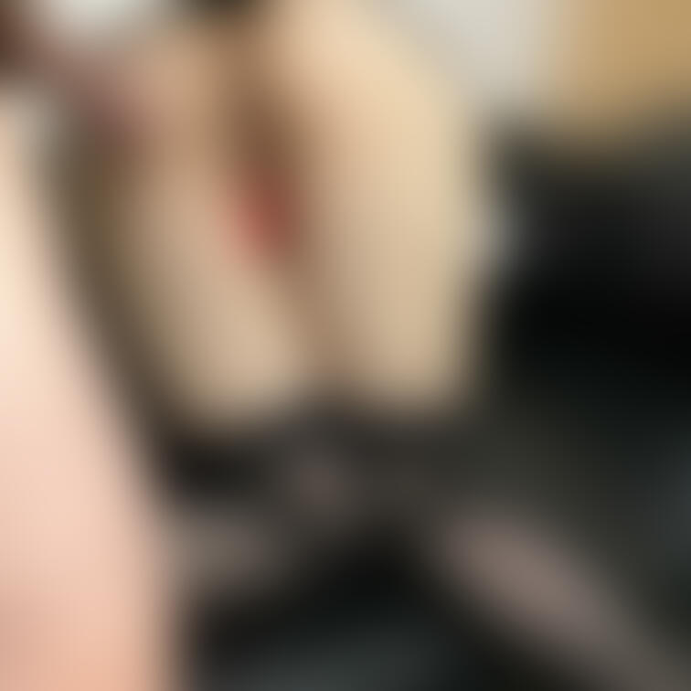 Xの続きです🧡クリキャップつけられたまま店長さんが連れてきた知らないおじさんにおちんぽずぽずぽされちゃいました😖🧡 
