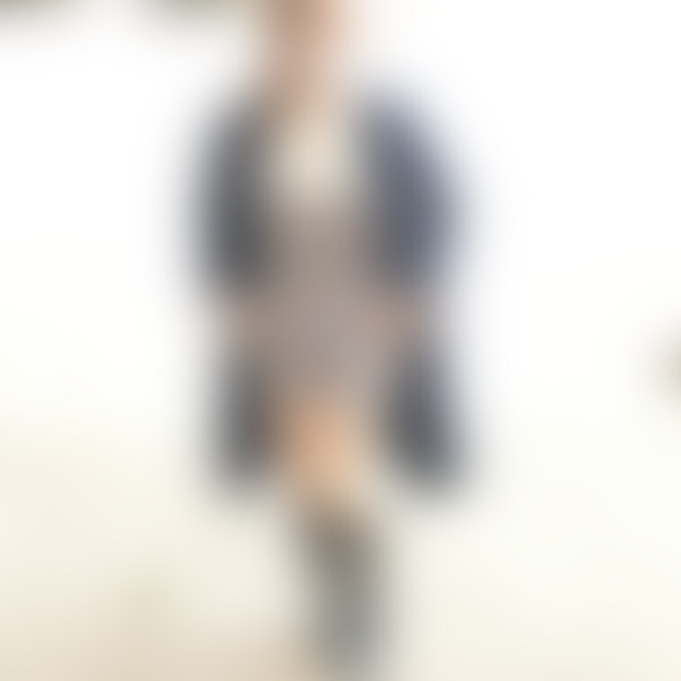 こんばんはー!ねむねむ( ¯꒳¯ )ᐝお風呂でも寝落ちしそうで限界です👀💦
でもお外でこんな格好してると思った