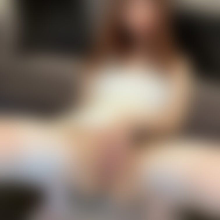 Xの続きです❤️Xにアップした投稿の完全顔出しスタンプ無しバージョンです😖❤️アナルパール引き抜かれて失禁😖❤️ざこまん