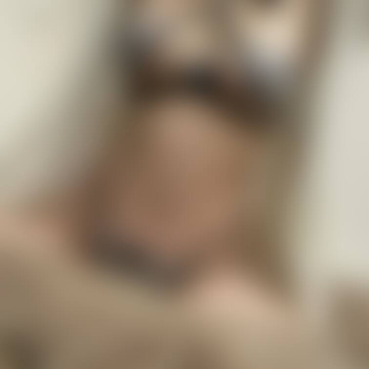 ニュウリンハミダシむちセクシー下着妻