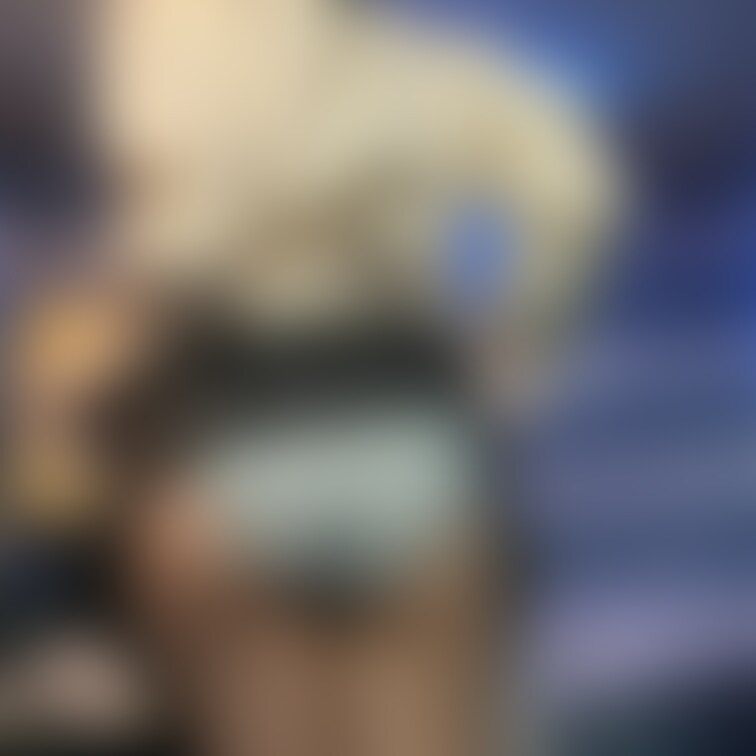 アプリで知り合った20代前半の○○○です。コスプレしてもらいました！そして縞パン！

じっくりパンティ観察しましょう