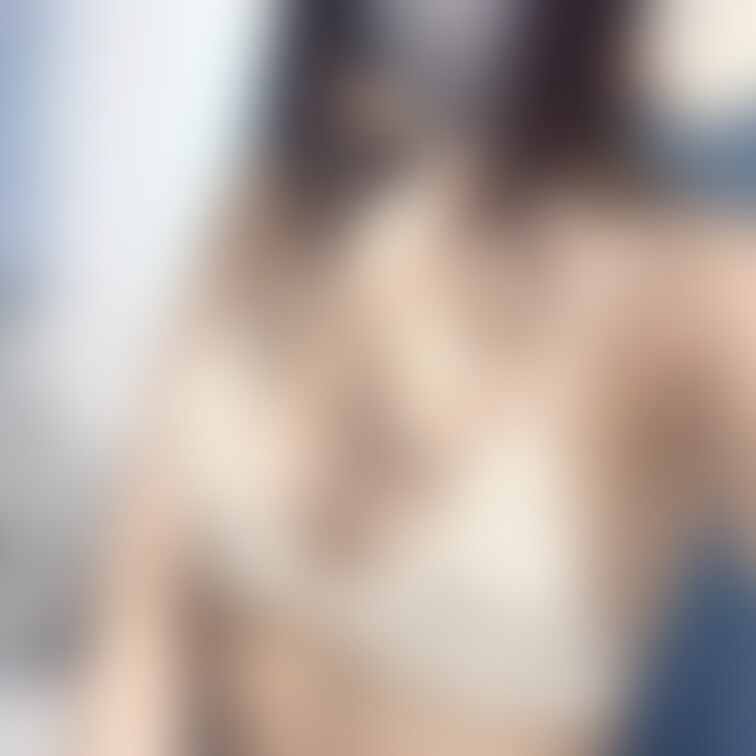 【猫コスH写真*①】🍓なこ
①、②という形で写真撮りました♡♡♡
今回は第1弾です♡
🤫猫コスで自室(-ω-)/で
