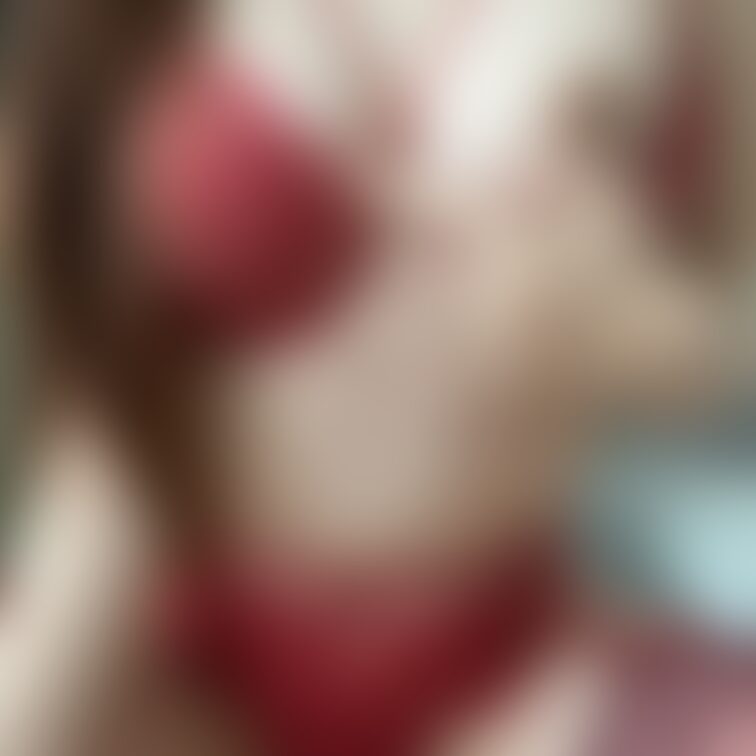 ブラの謎紐からおっぱい出してみました(ฅωฅ`)💗