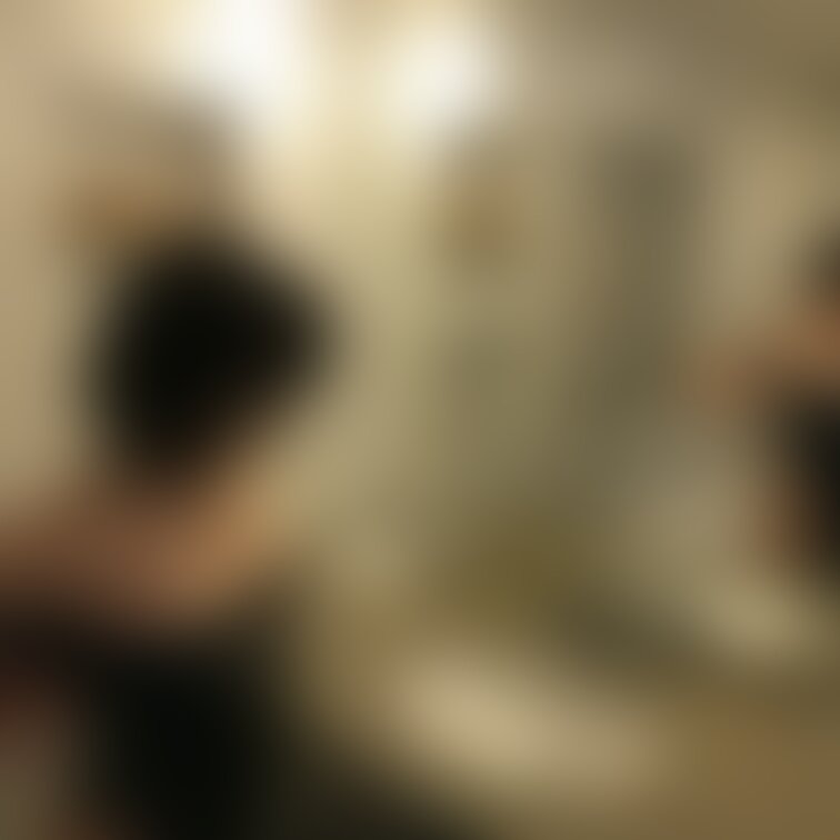 おっぱいもぉ、、、見えそうだね。。。