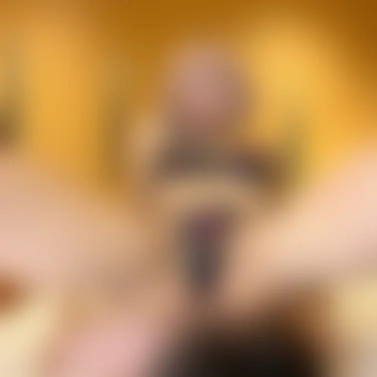 地下アイドルが、フェチモデルに応募してくれました。
前日風呂キャンしてくれて、パンツからマン臭が漂ってきます。マンカス