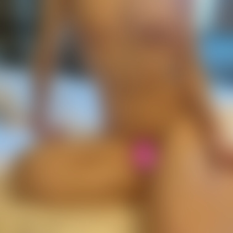 おっぱいの形は褒められます💕

Cカップなので大きくないよ(● ˃̶͈̀ロ˂̶͈́)੭ꠥ⁾⁾
柔らかさに自信あります♡
