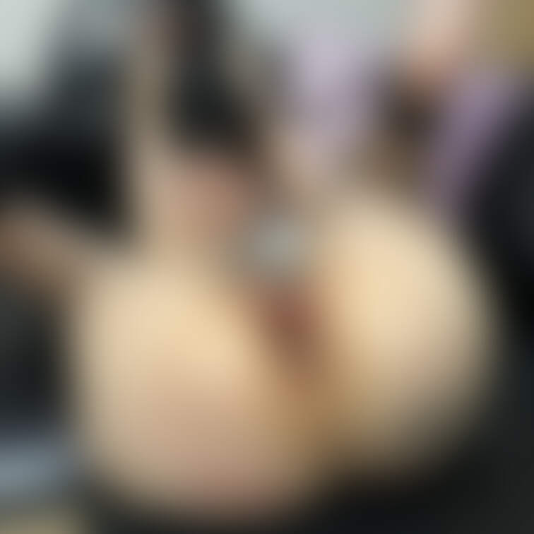 Xの続きです🧡手足縛られ、まんぐり返しで固定され、さらにふっといバイブ突っ込まれちゃいました😖🧡きもちぃよぉ😖🧡  
