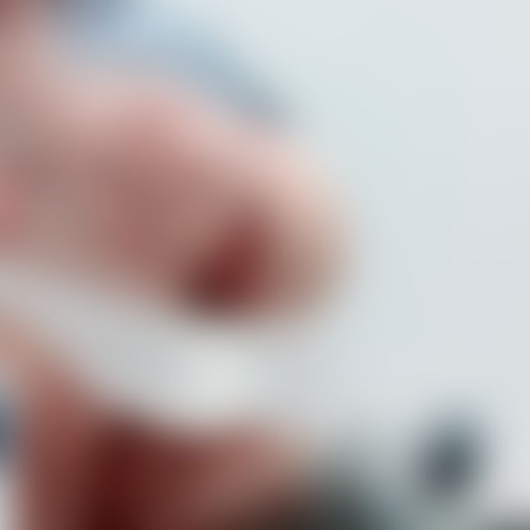 会社の更衣室であなる晒してみた🙈
ドキドキ…
2枚目はプラグ抜いた後❤︎