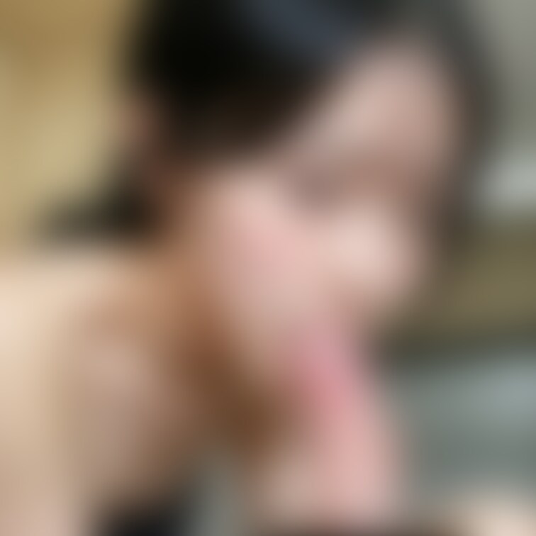 女子大生お口チャレンジ。
かわいいと思ったらいいね、フォローお願いします！