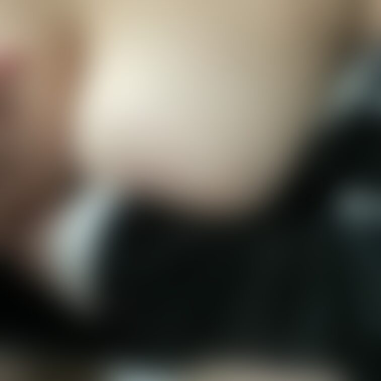 お外で露出しちゃった…🤭
投稿すっごくえっちな動画、投稿するから楽しみにしててね❤️