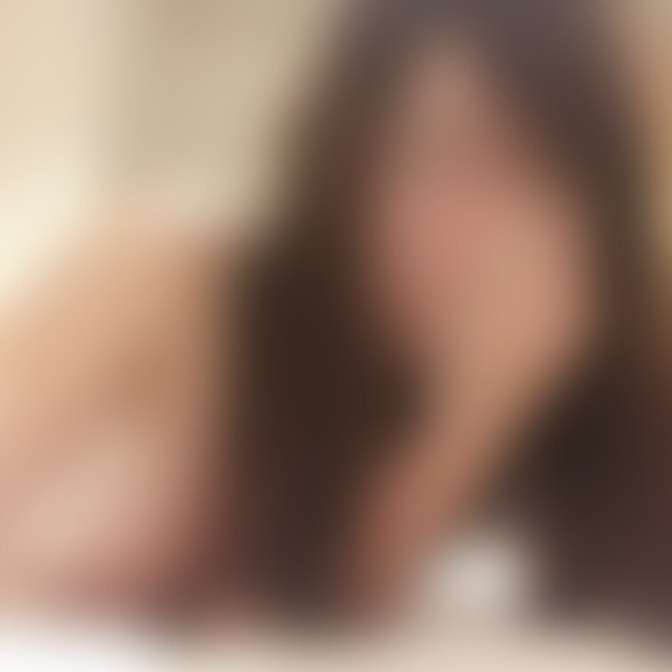恥ずかしがって顔隠してますがむしろそれがかわいい妻です( ´∀` )