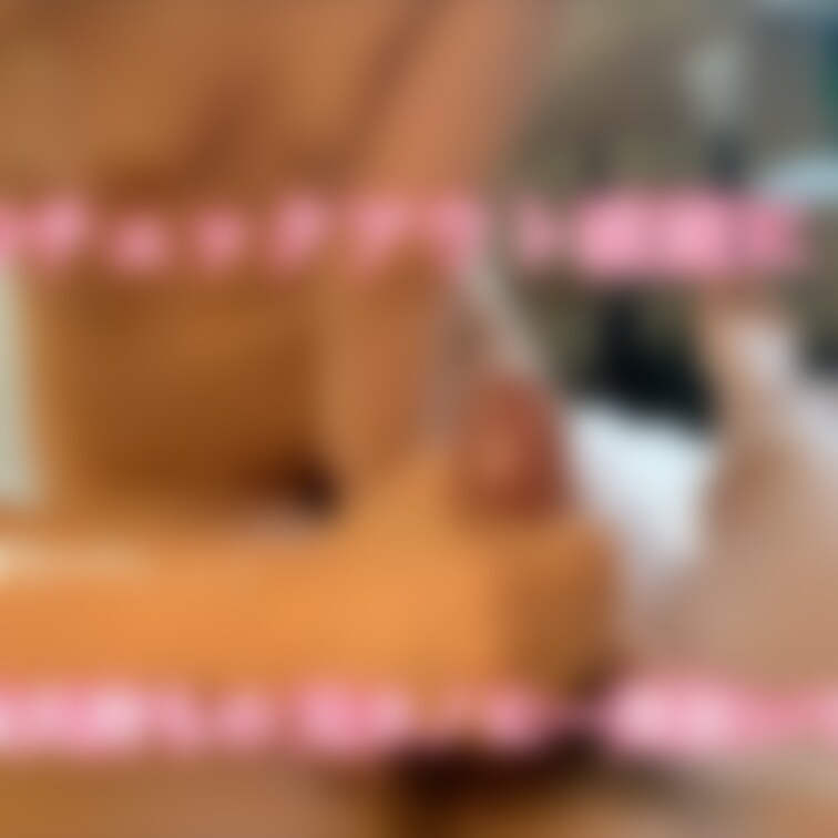 チェックアウトする前に彼氏持ちの元カノに精子搾り取ってもらった