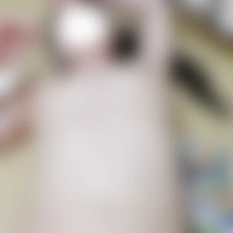 弥生の全裸パーティー兼公開撮影での一コマ。みんなの前でハメ撮り風撮影。お互い全裸なのでドキドキしました。
セクシー