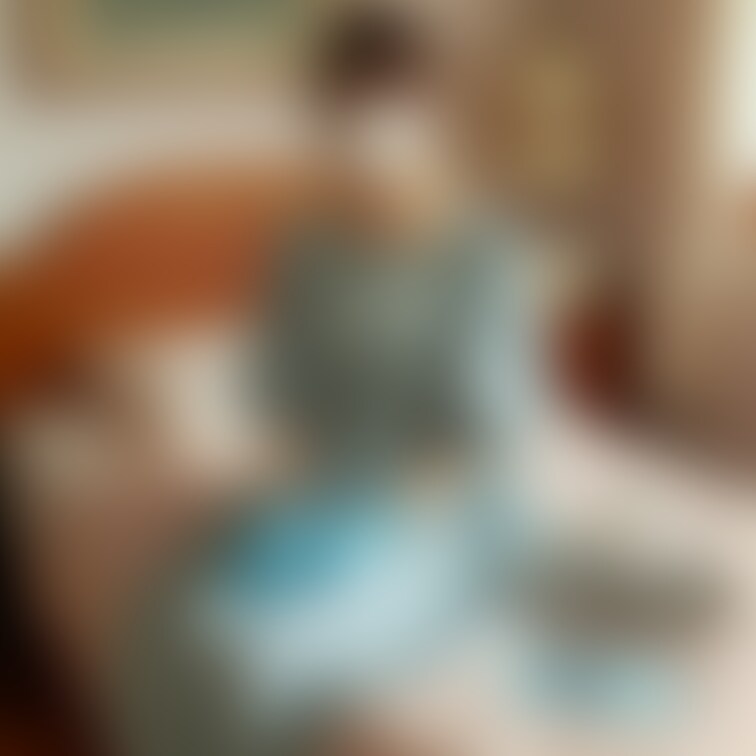 【おうちで歯医者さんごっこ】
こんな感じでいい?
じゃあお口の中見ますよ〜
お膝にゴロンしてね❤️