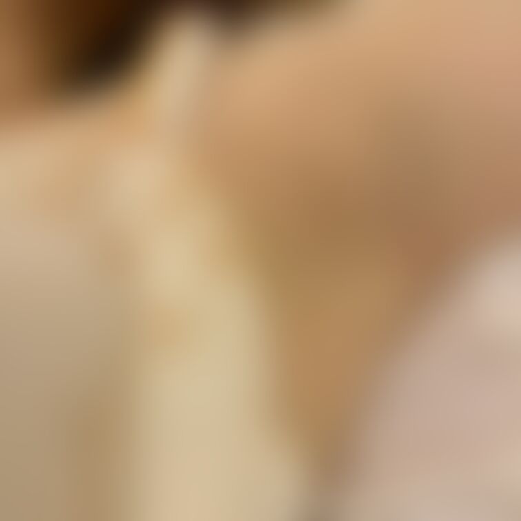 まんげボーボーの子のワキ。毛深い子は匂いもキツめ。プンプン匂います。