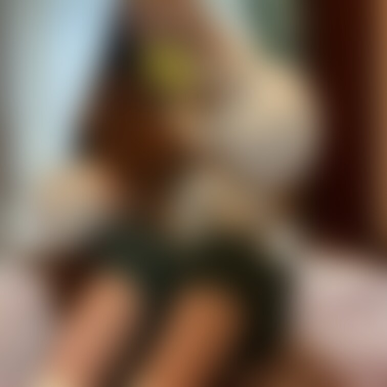 ニットにスカートで素敵な奥さん？？？

いいえ、本当はこれが一番楽なんです(笑)