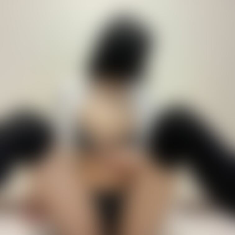 自撮り難しい🥺💦
【みみからのお願い💕】
えっちだと思ってくれた方は
写真下の♡印をポチッとしてくれると、
