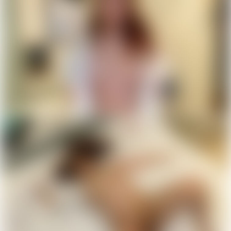 私は地味なおばさんだから、若いひとに必要とされると、なんでもしてあげたくなります。

20代の学生さんとは、ガウンを