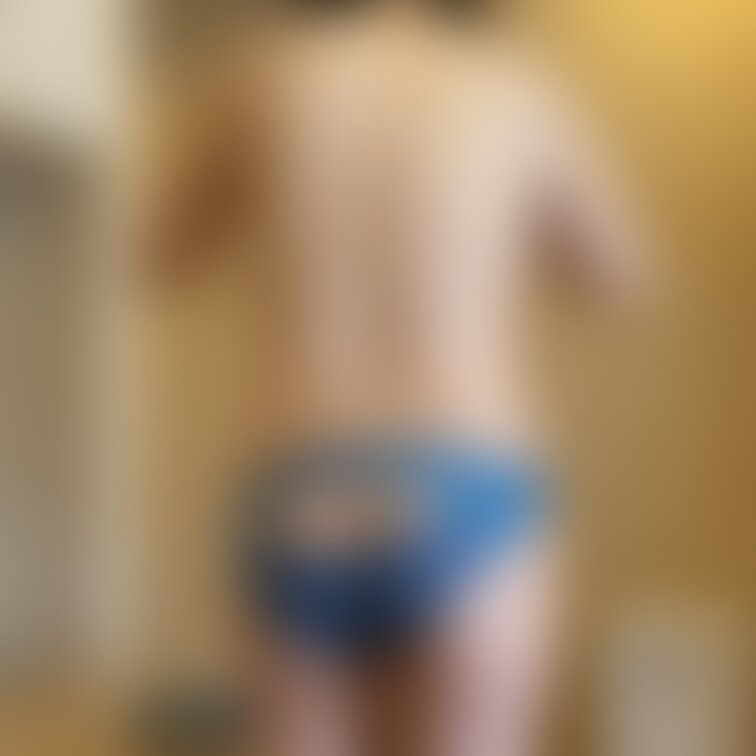 むっちり事務職の素人さんの下着姿フェチ画像(ブルー系)
ショーツ パンティー パンツ 下着 下着フェチ 変態 個撮