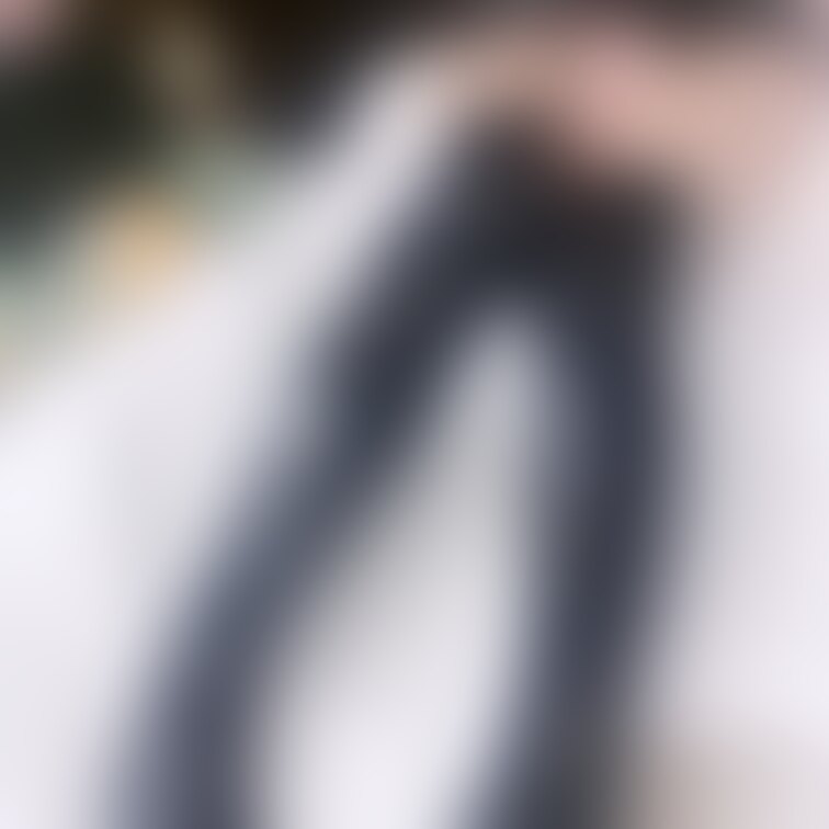 擬似足コキ/太ももです♡(※ソーセージです)