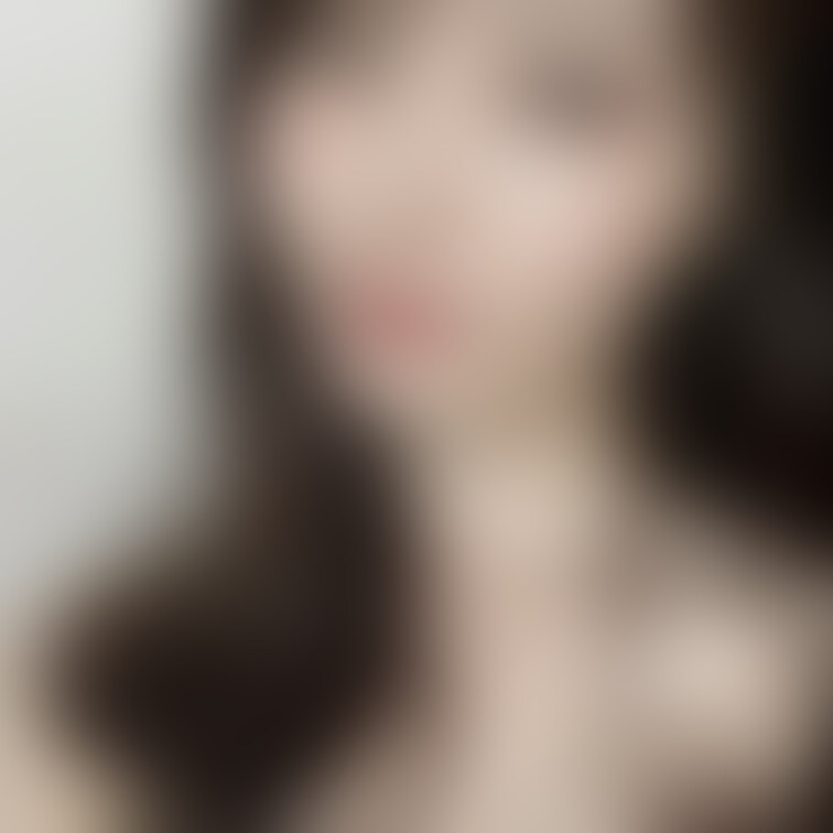 【顔出しの写真...】
お顔と胸が一緒に出ている写真、今月のどこかで上げてみようと考えています^^

でも恥ずかし