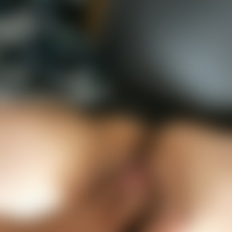 彼女のアソコの画像です!
これから色んなことさせて変態にしたいな☺️
貸し出しもして舐め回されてるのも見たい!!