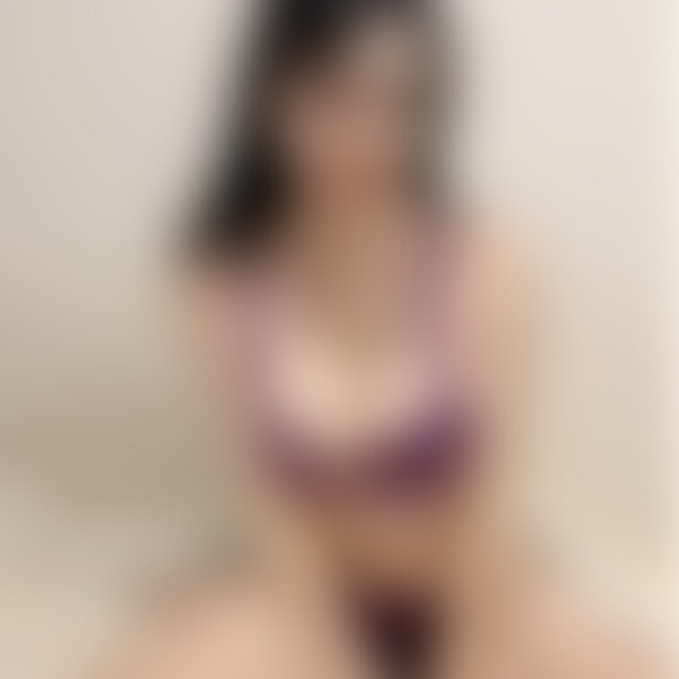 ありやの初の写真集第一弾になります🥰
下着撮影をしたのでたくさんみてください🎉🎉