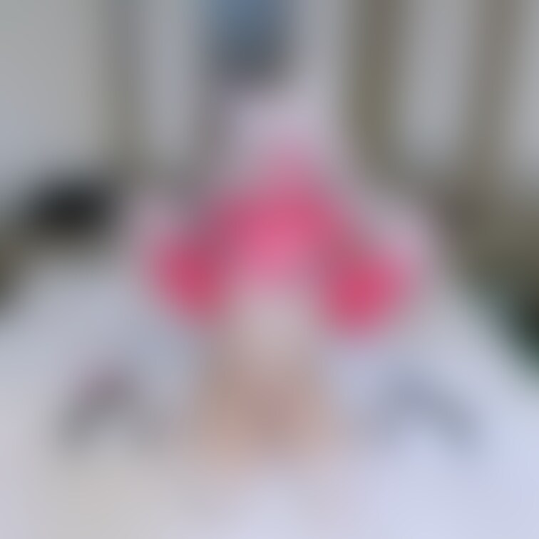 右にある🩷を押して 欲しいな！
モチベも上がるし、とても喜びます😌✨
-----------------------