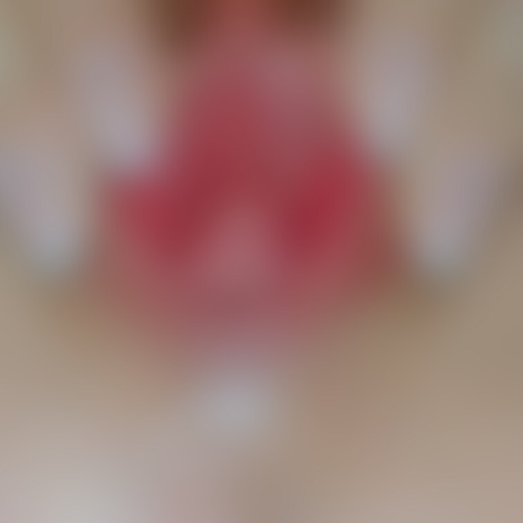 パイパン処女JDちゃんの膣内が丸見えのピンク色がかわいい処女まんこを堪能してください