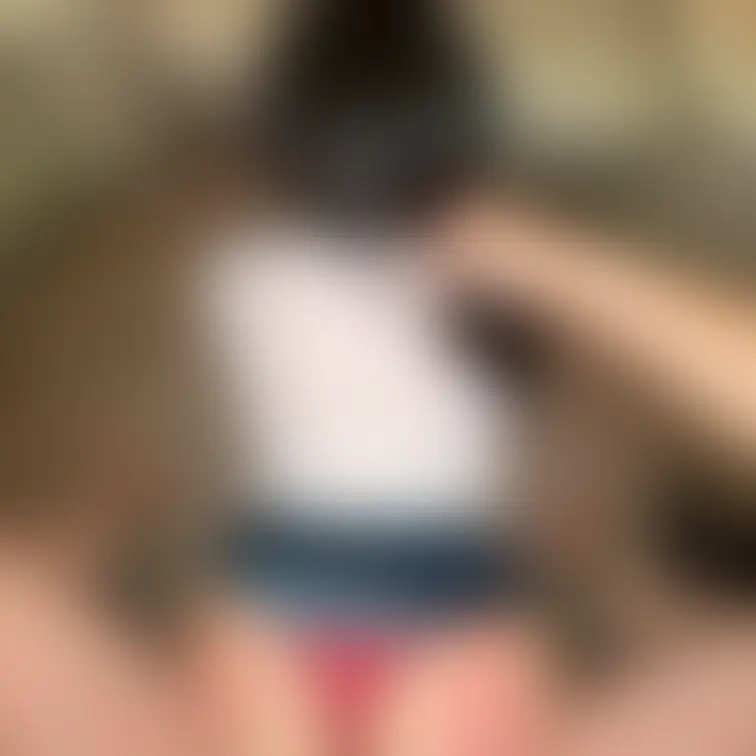 お尻をペチンって叩かれて、赤く腫れちゃった跡…スパンキング後の杏奈のエッチなお尻、無料でじっくり見てね❤️ 日常のちょっ