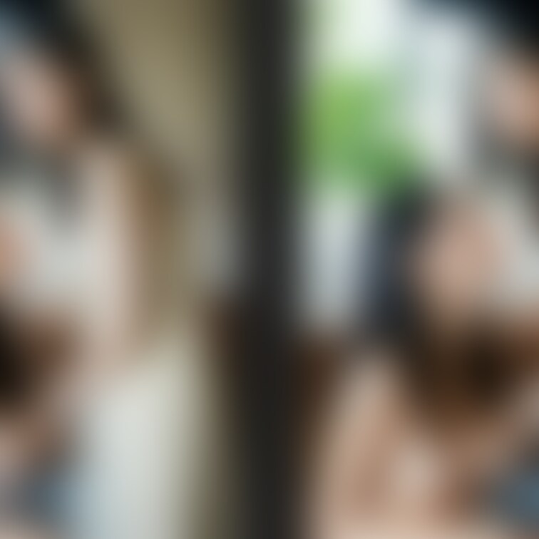 着衣と脱衣を並べた画像です。画像№587