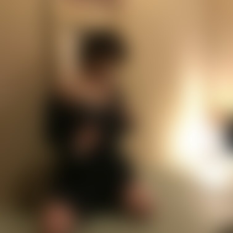 着衣での、、セックスって、、、
エロいよね。。。