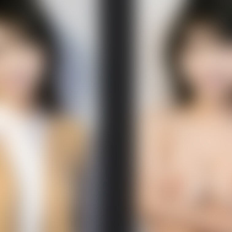 着衣と脱衣を並べた画像です。画像№289 