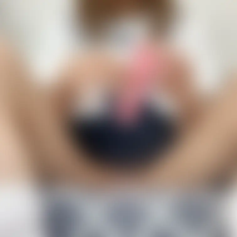女子大生(21歳)貧乳美女の自撮り。
スタイルも顔も◎
偏差値高め◎
制服コス似合い過ぎも◎
バイブ挿入