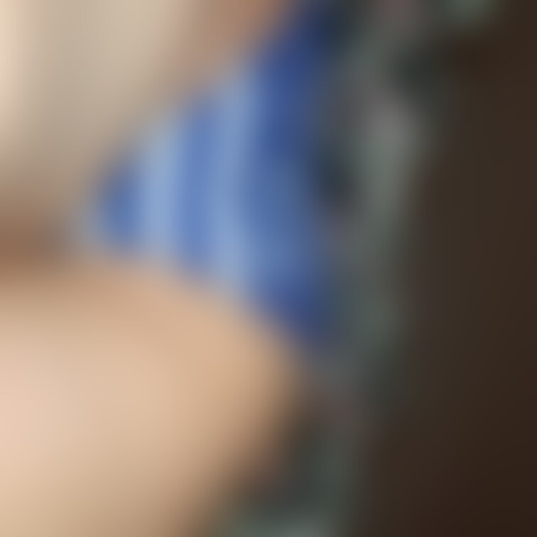 うちでは恒例下着の縞パン逆さ○り👀