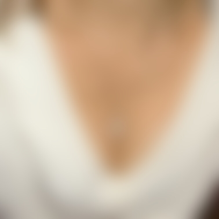 【浮気妻の色気】

不倫セックスにハマってしまった他人妻さん…

ニットワンピの胸元からもちもちな胸の谷間を見せ