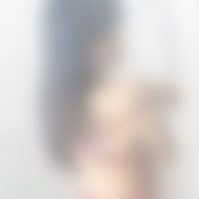 【4枚】
水着を脱ぎまする✨