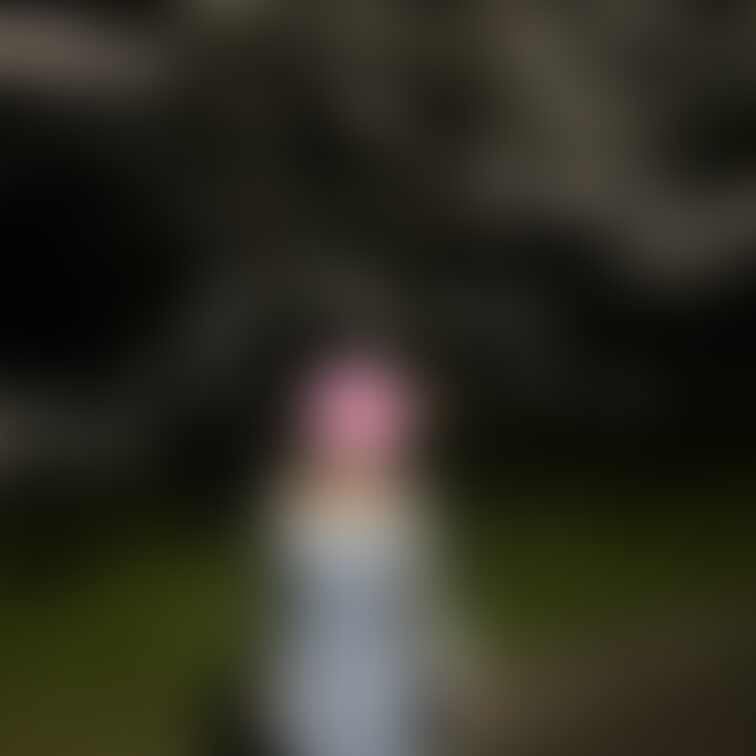 ノーブラでお花見してきました〜🌸🤭🌸
ここから段々と脱いでいっちゃうの💓
続き見たいな〜って思ってもらえたら