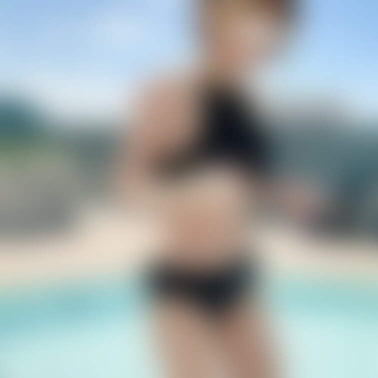 Twitterで人気あった美人写真🙂
移動です