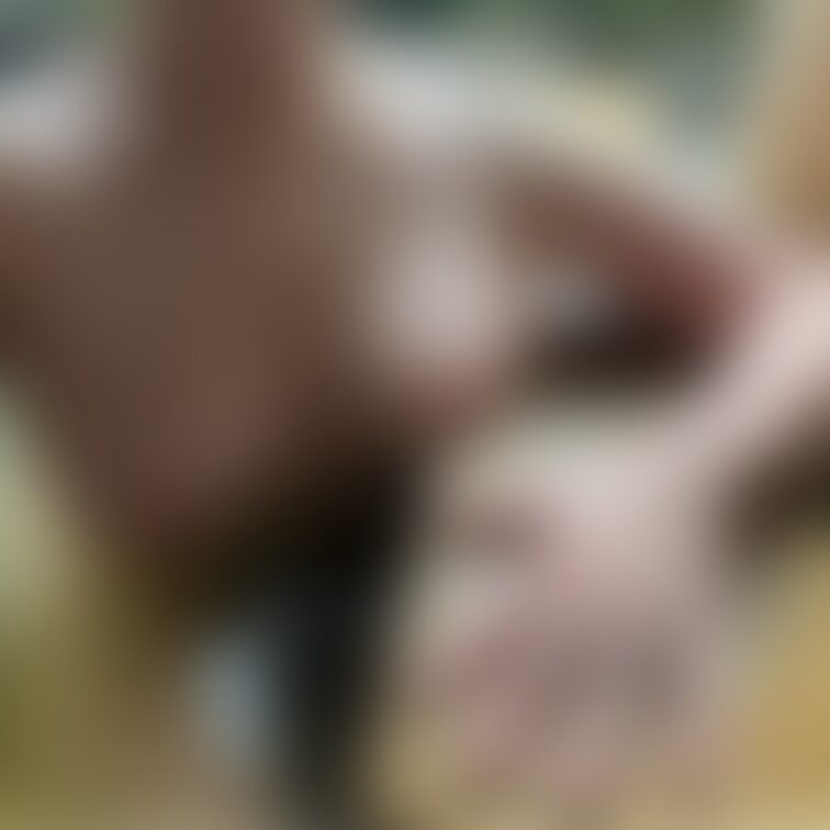 旦那様が体を洗ってる隙に❤️
こっそりpart①