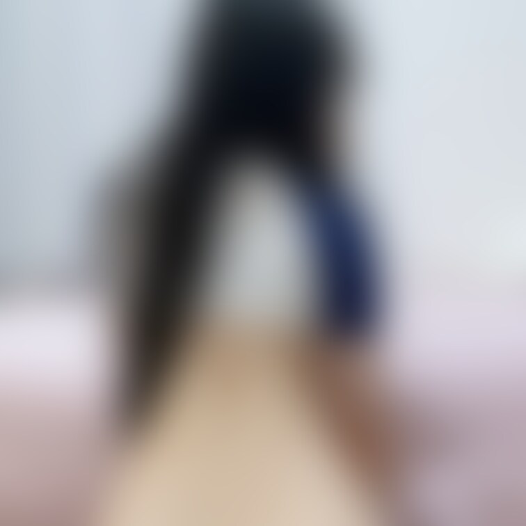今晩は過去一エッチな動画を投稿してみます。編集で疲れ果てましたので、今晩は早めに寝ます！ちなみに写真は映像の中の後ろ向い