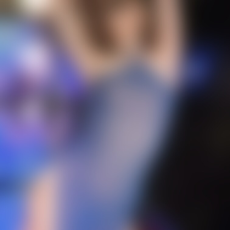 🩵💙オンザステージ💙🩵 

シースルーからわんこの微乳が顕に…🙈💋

ステージの照明が良い感じでしょ？🤭