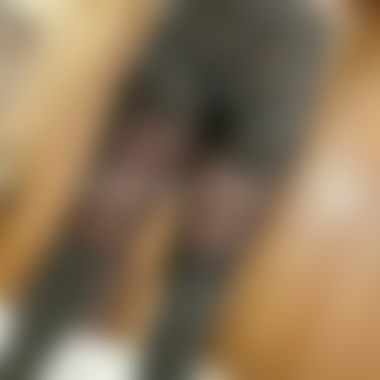 カッコいいレギンスとオマケ画像です
夏前に買ったんだけど暑くて履けなくてそのままタンスに置かれてました。
やっと履け