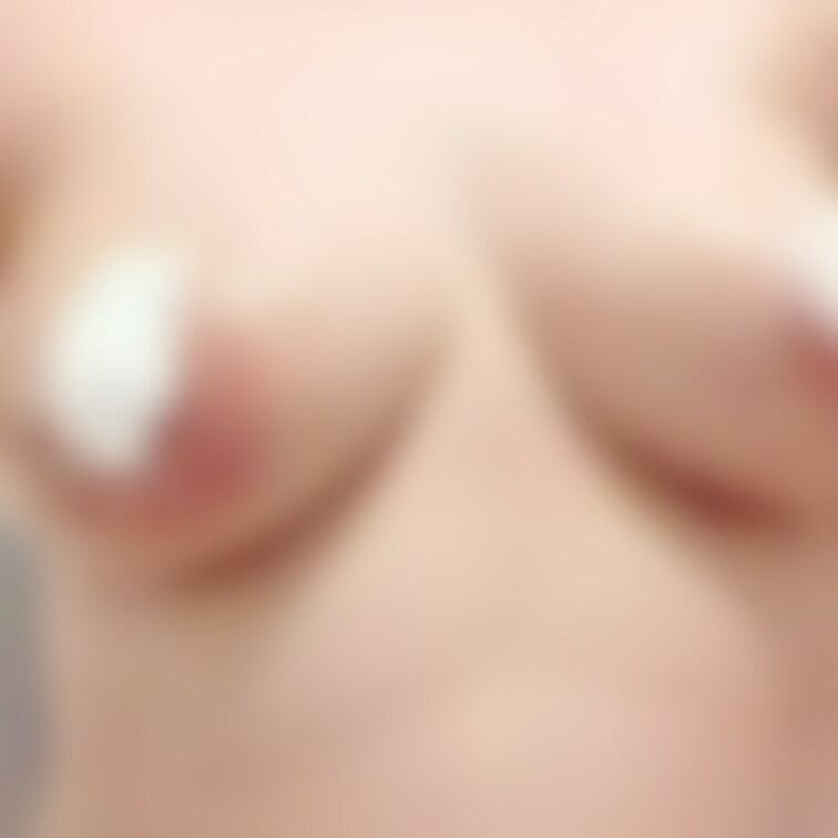 おっぱいを泡で洗う動画です🫧
泡ってえっちだね