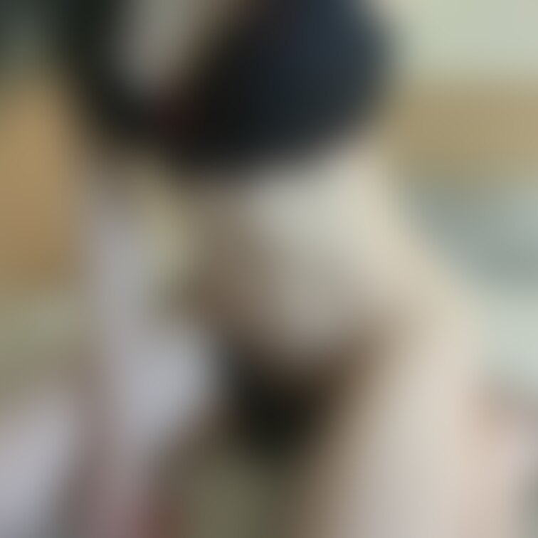 下着の見えそうで見えない感じがすごく良いですよね☺️
