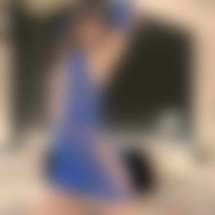 いろいろな角度から青のシースルーを楽しめるよ💙