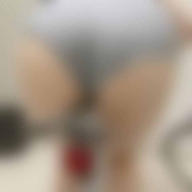 自転車のサドルが食い込んじゃった💦

【みみからのお願い💕】 
えっちだと思ってくれた方は 
写真下の♡印をポチ